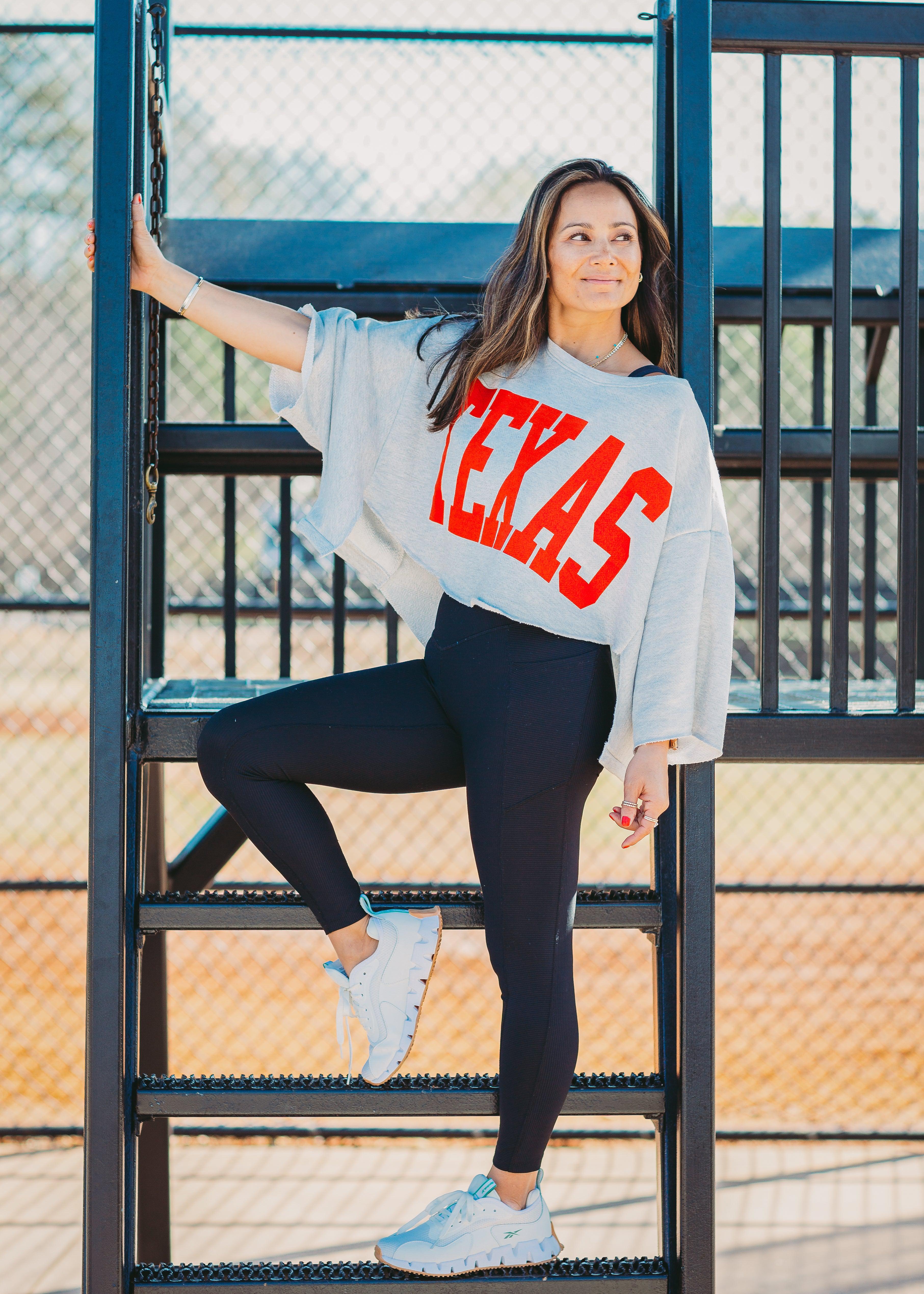 Texas Graphic Oversized Cropped Sweatshirt